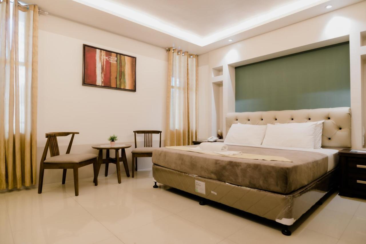 The Horizon Suites And Arcade General Santos City Esterno foto