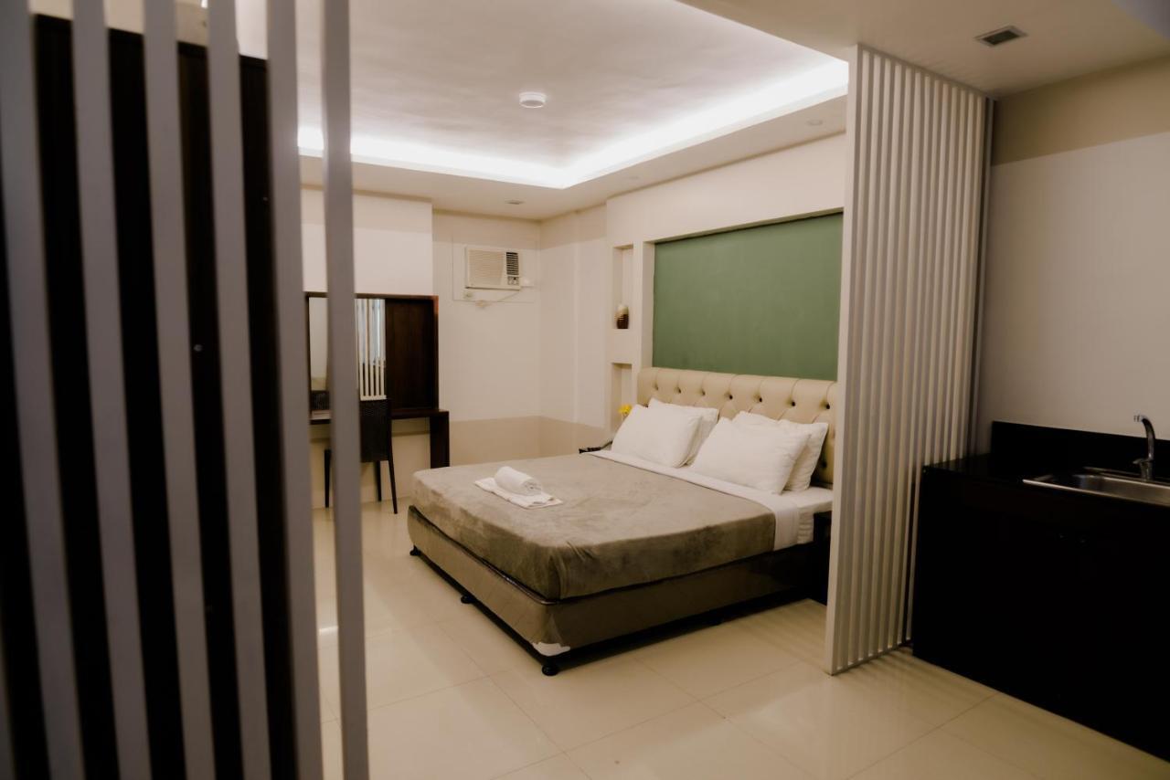 The Horizon Suites And Arcade General Santos City Esterno foto