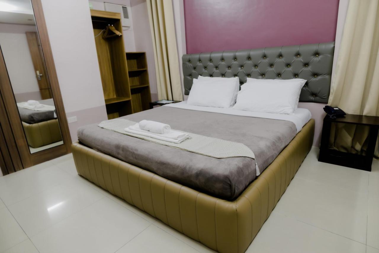 The Horizon Suites And Arcade General Santos City Esterno foto